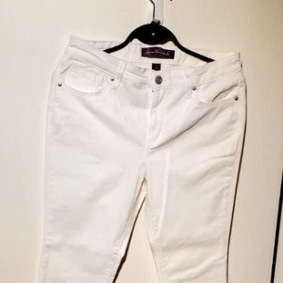 Women's Gloria Vanderbilt White Jeans Slim Leg - Size 8 - Mint Made in Egypt - Picture 1 of 6